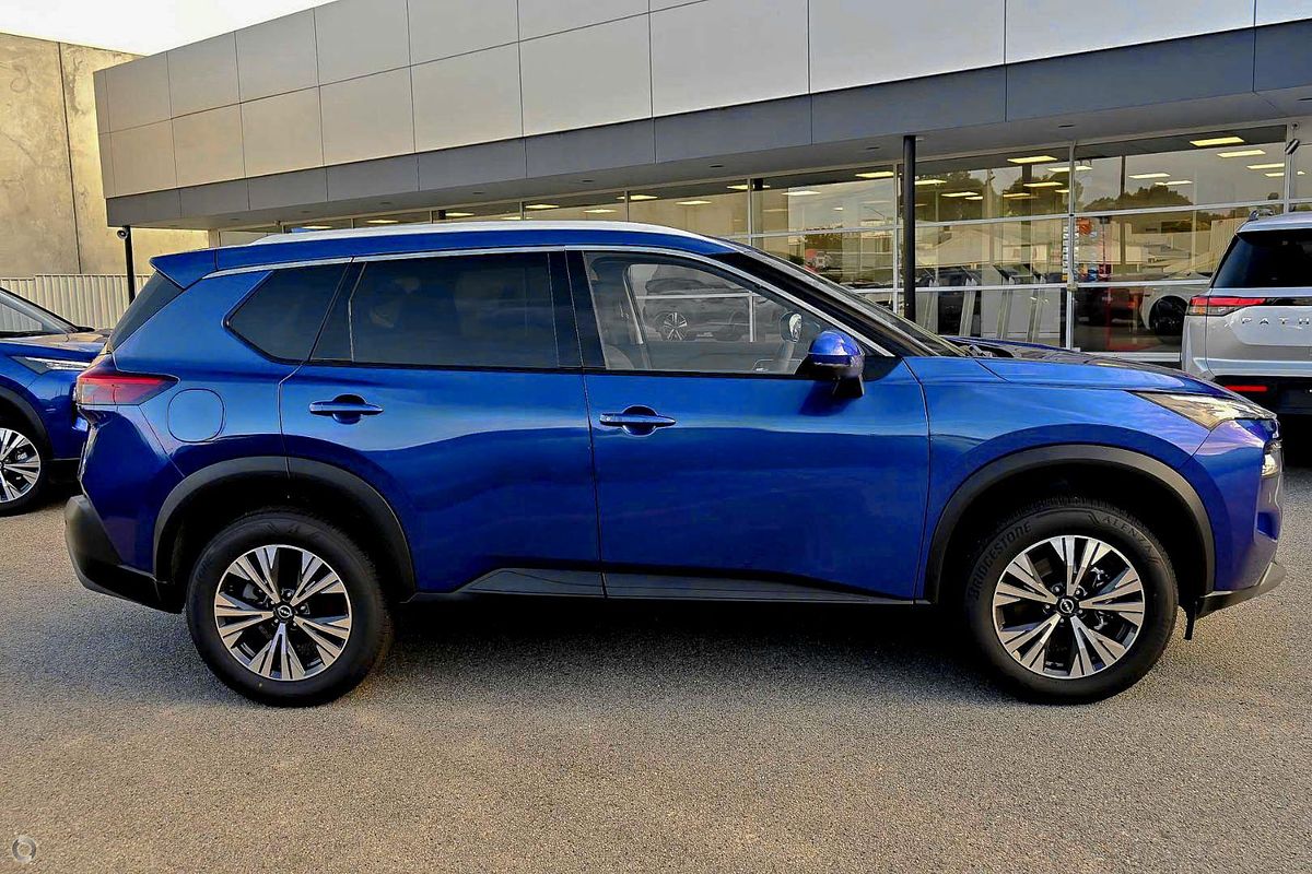 2025 Nissan X-TRAIL ST-L T33