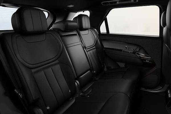 2025 Land Rover Range Rover Sport D300 Dynamic SE L461
