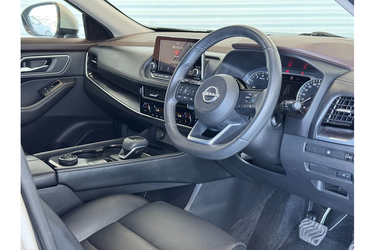 2023 Nissan X-TRAIL ST-L T33
