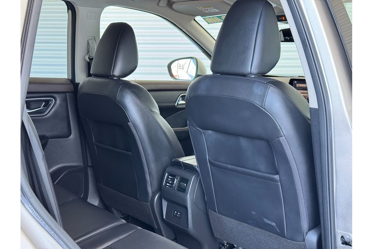 2023 Nissan X-TRAIL ST-L T33