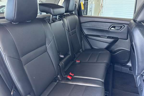 2023 Nissan X-TRAIL ST-L T33