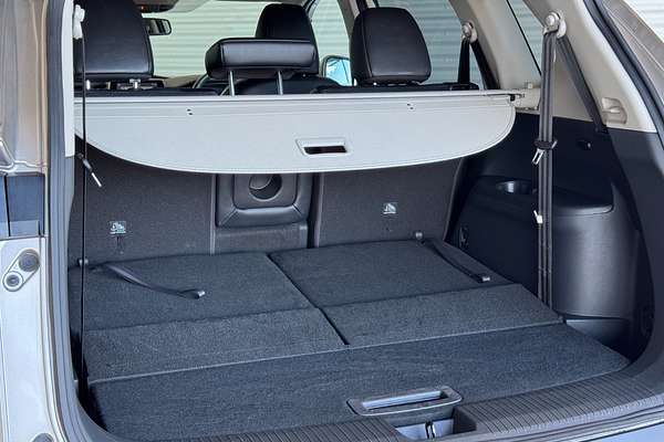 2023 Nissan X-TRAIL ST-L T33