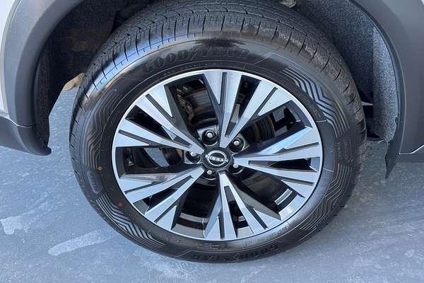 2023 Nissan X-TRAIL ST-L T33