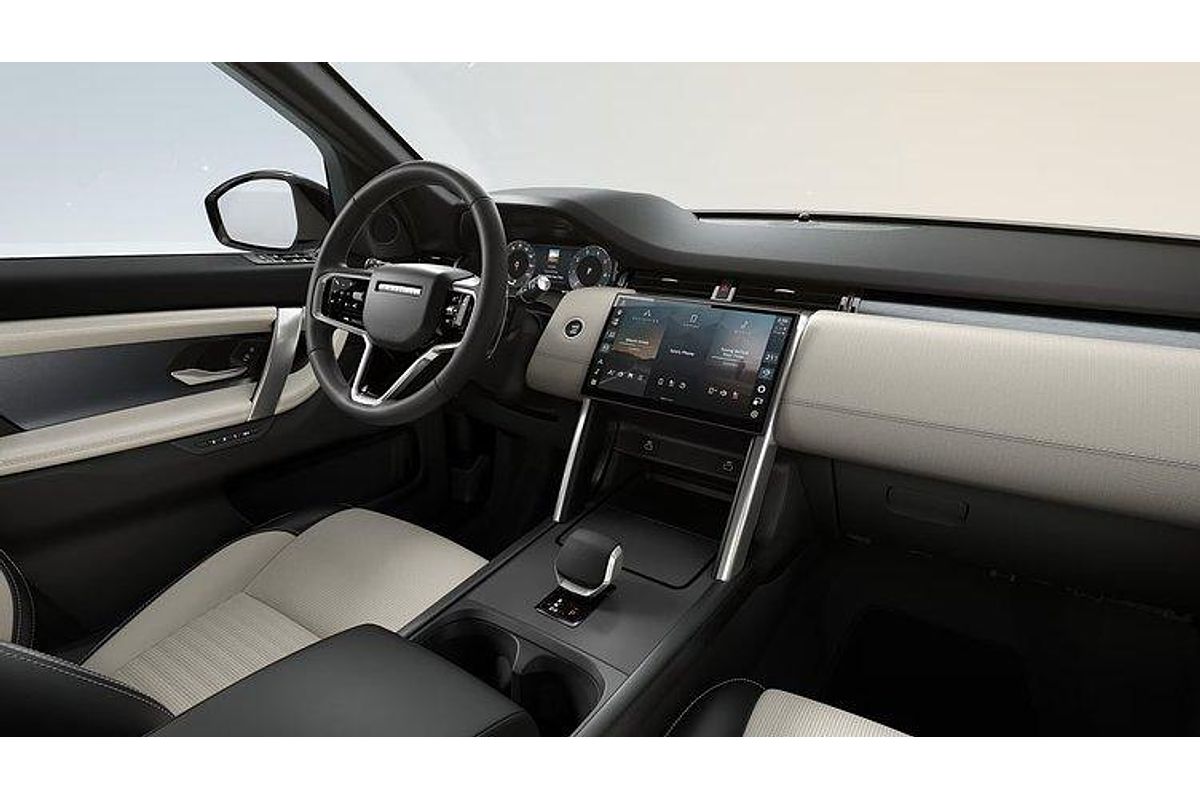 2025 Land Rover Discovery Sport P300e Dynamic SE L550