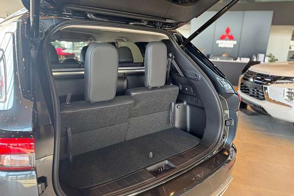2025 Mitsubishi Outlander Aspire ZM