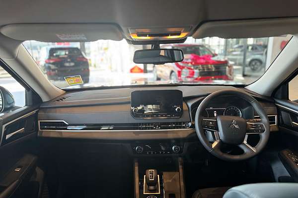 2025 Mitsubishi Outlander Aspire ZM