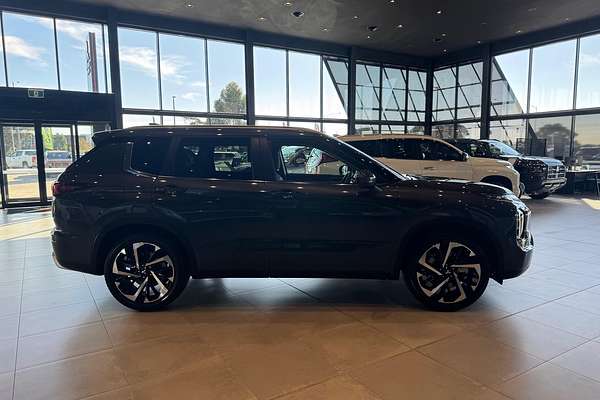 2025 Mitsubishi Outlander Aspire ZM