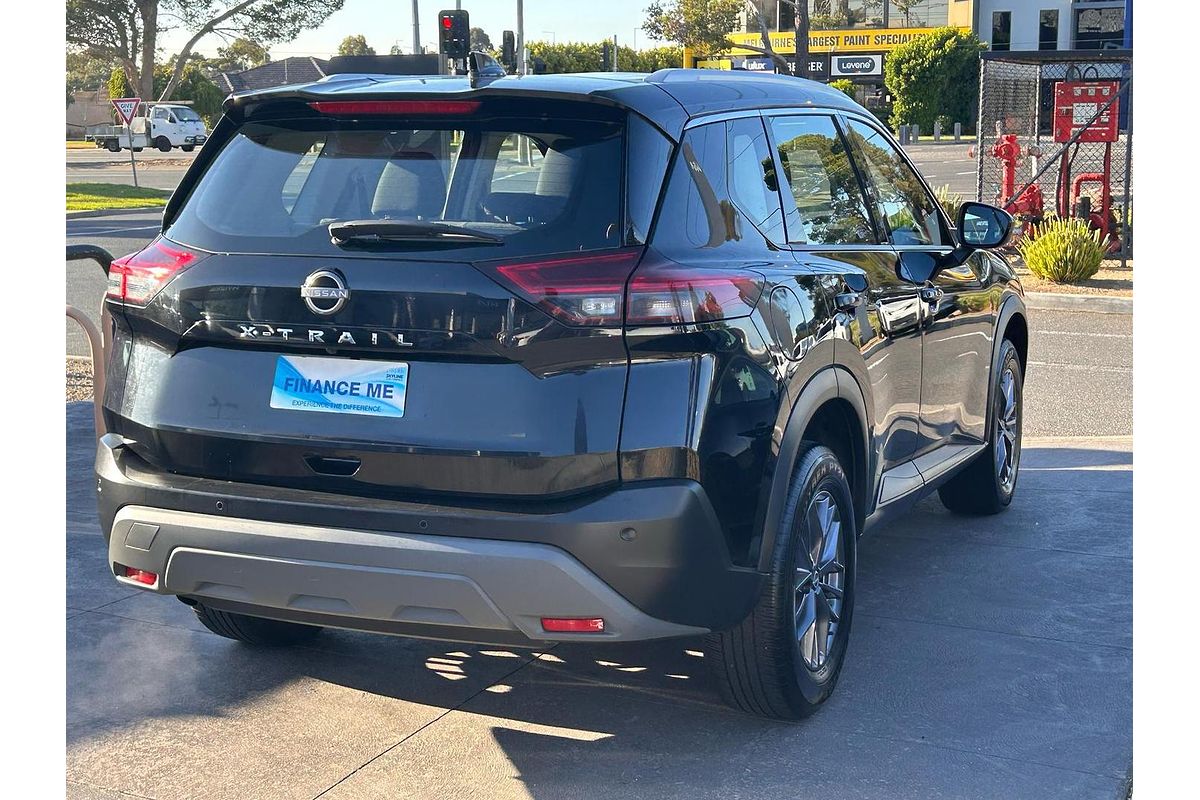 2024 Nissan X-TRAIL ST T33