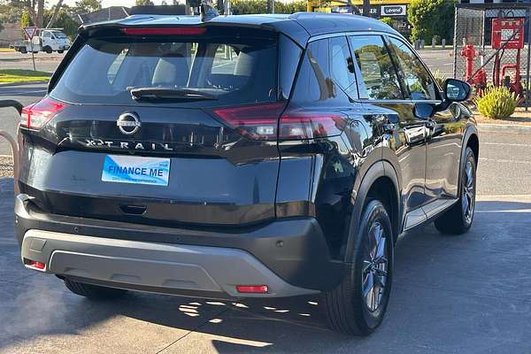 2024 Nissan X-TRAIL ST T33