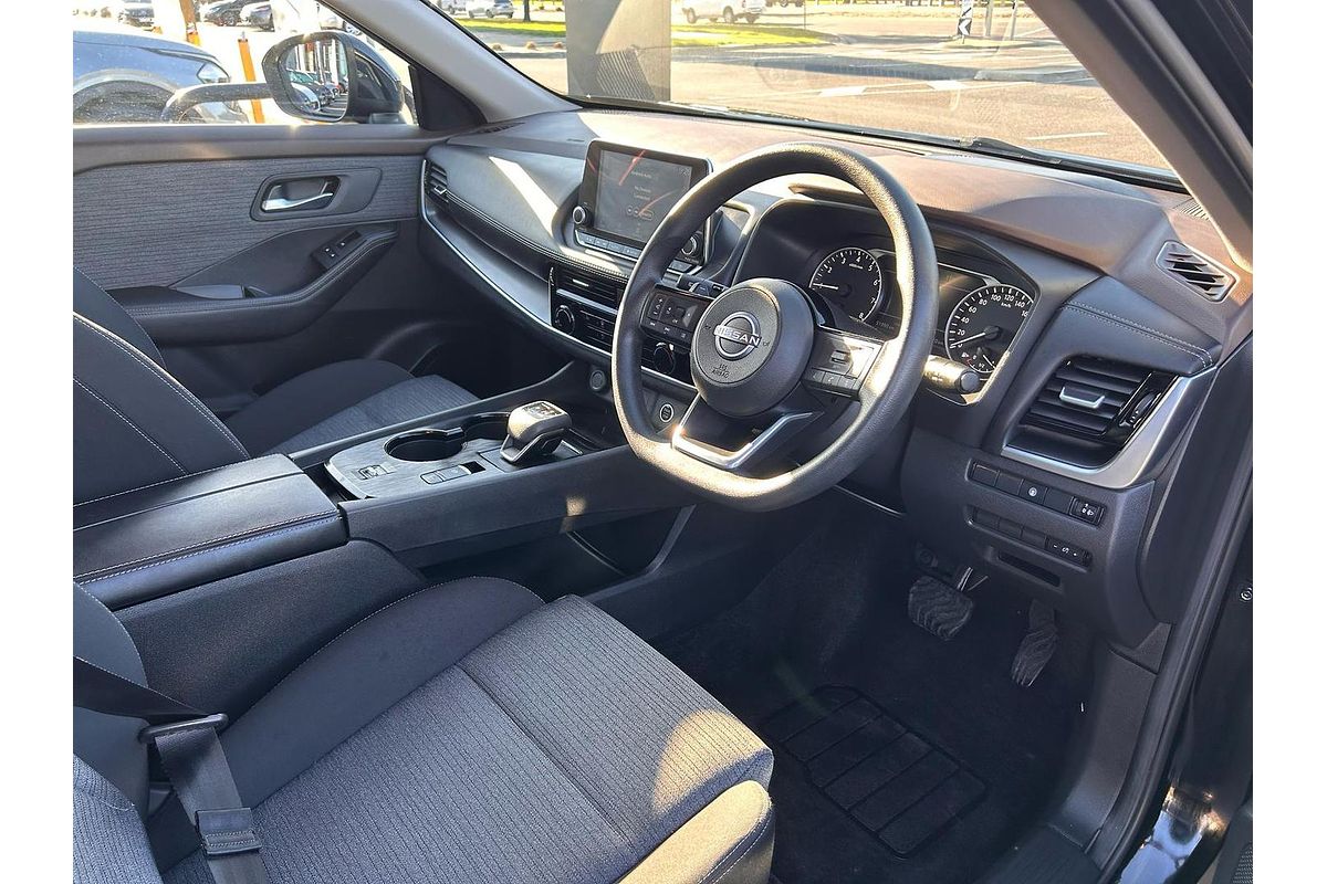 2024 Nissan X-TRAIL ST T33
