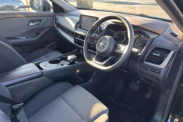 2024 Nissan X-TRAIL ST T33