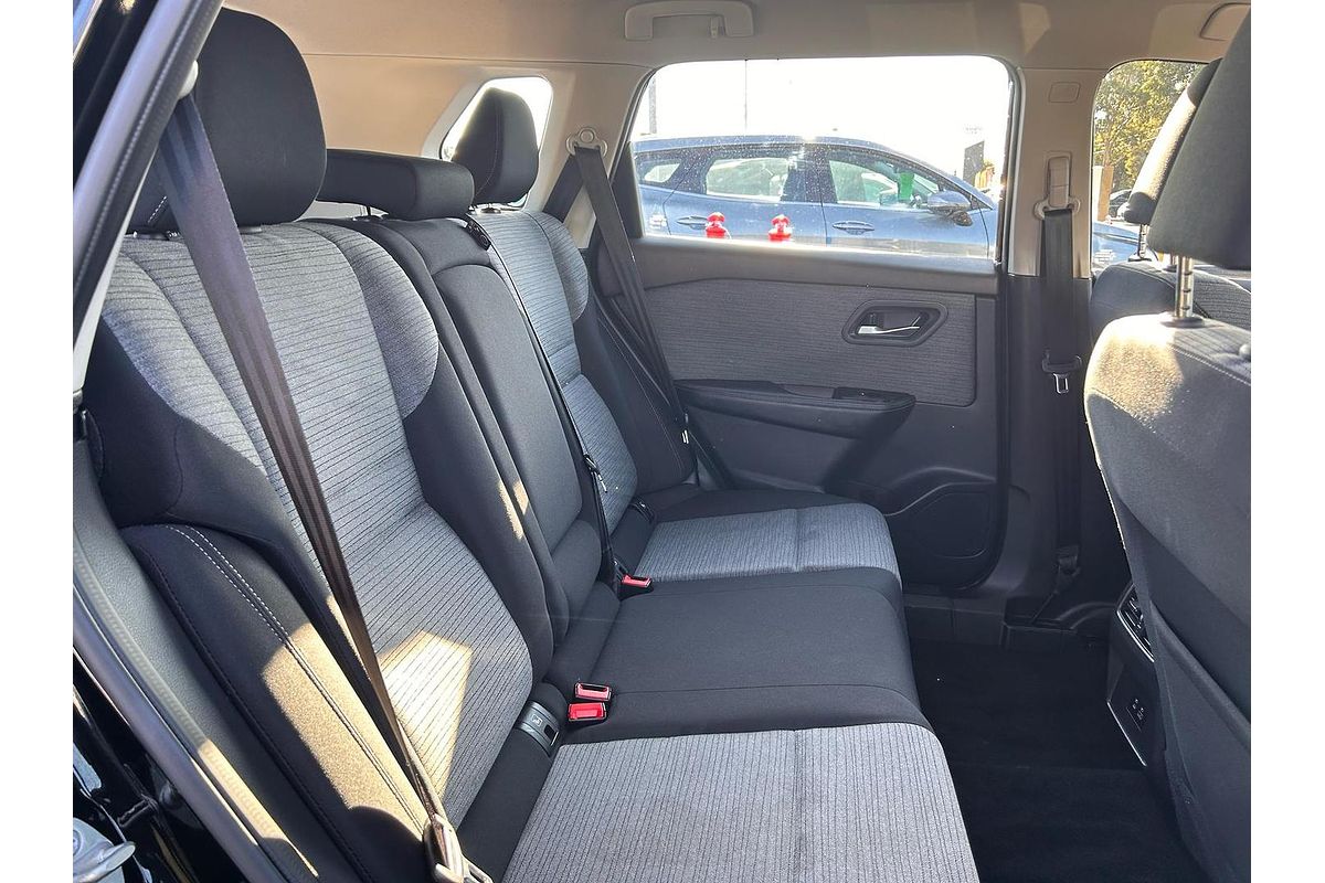 2024 Nissan X-TRAIL ST T33