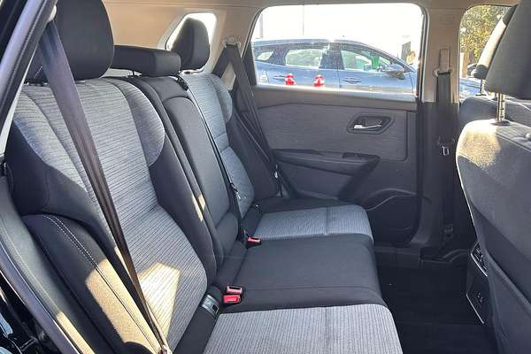 2024 Nissan X-TRAIL ST T33