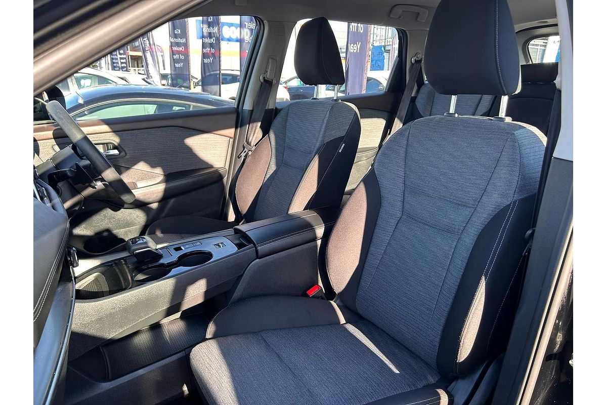 2024 Nissan X-TRAIL ST T33