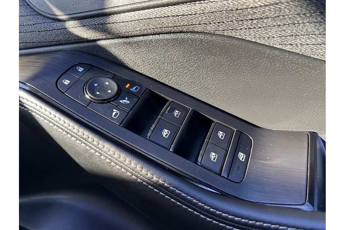 2024 Nissan X-TRAIL ST T33