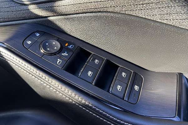 2024 Nissan X-TRAIL ST T33