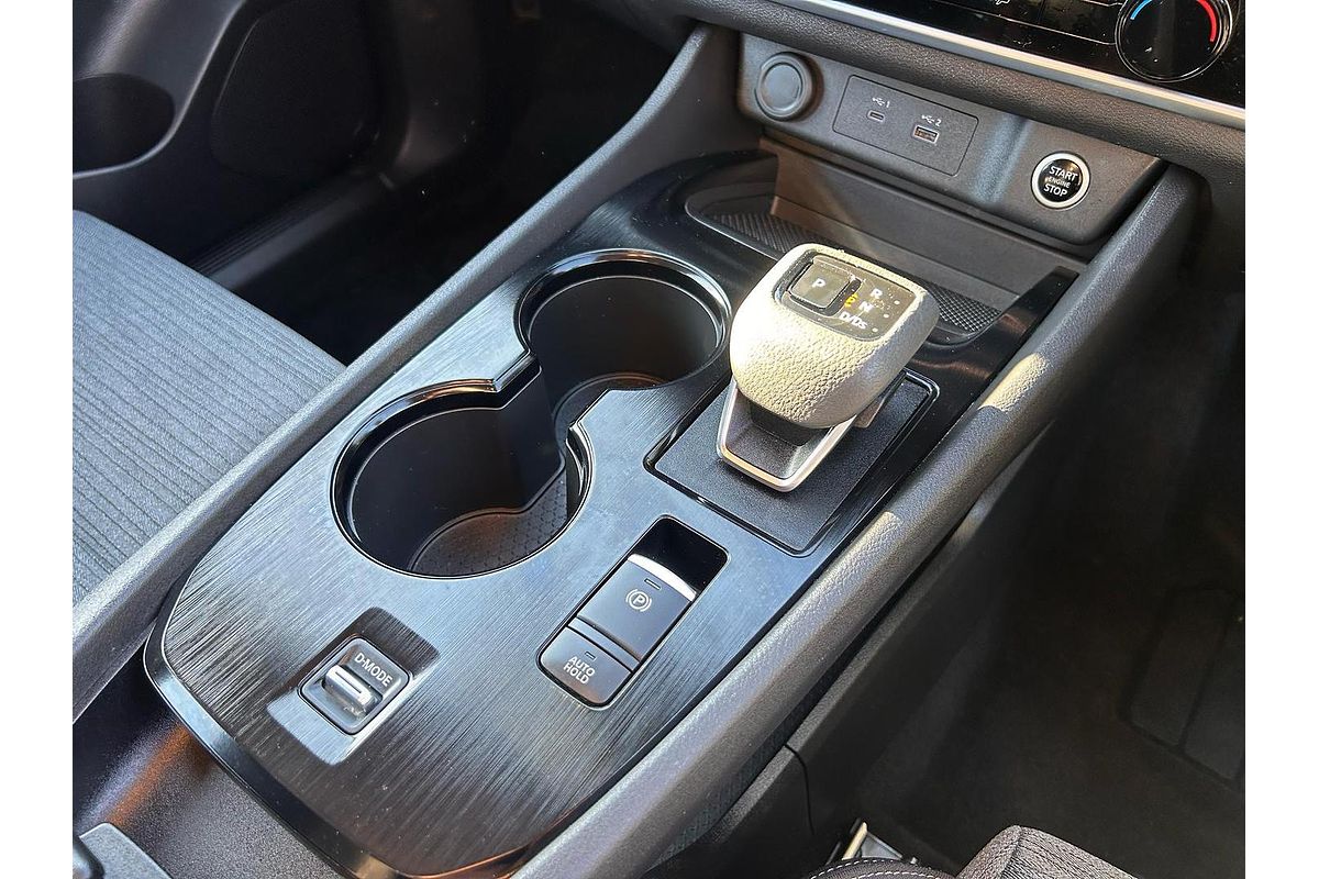 2024 Nissan X-TRAIL ST T33