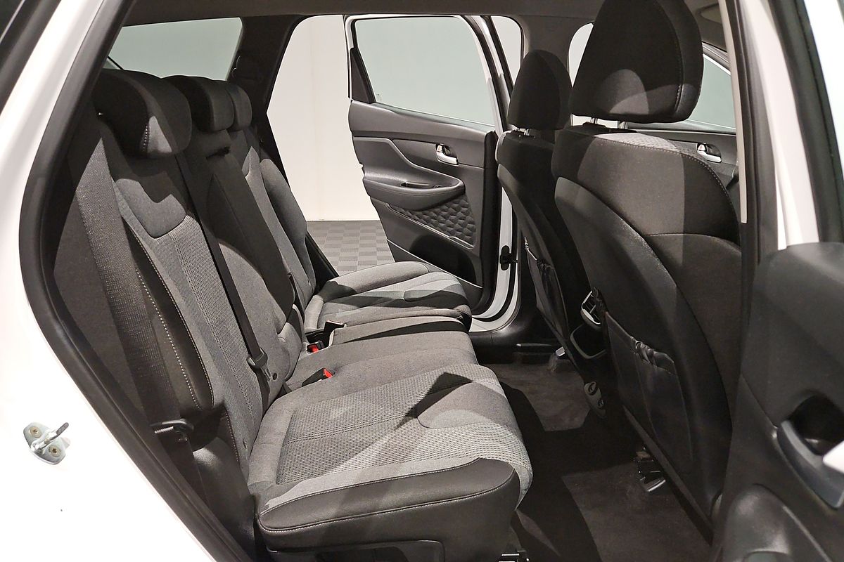 2021 Hyundai Santa Fe Active TM.V3