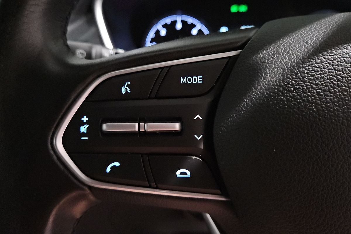 2021 Hyundai Santa Fe Active TM.V3
