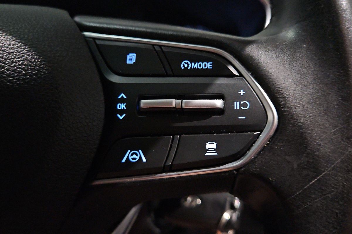 2021 Hyundai Santa Fe Active TM.V3
