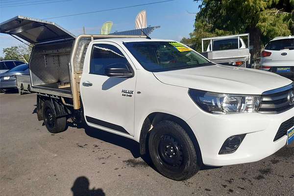 2017 Toyota HILUX SR GUN123R Rear Wheel Drive