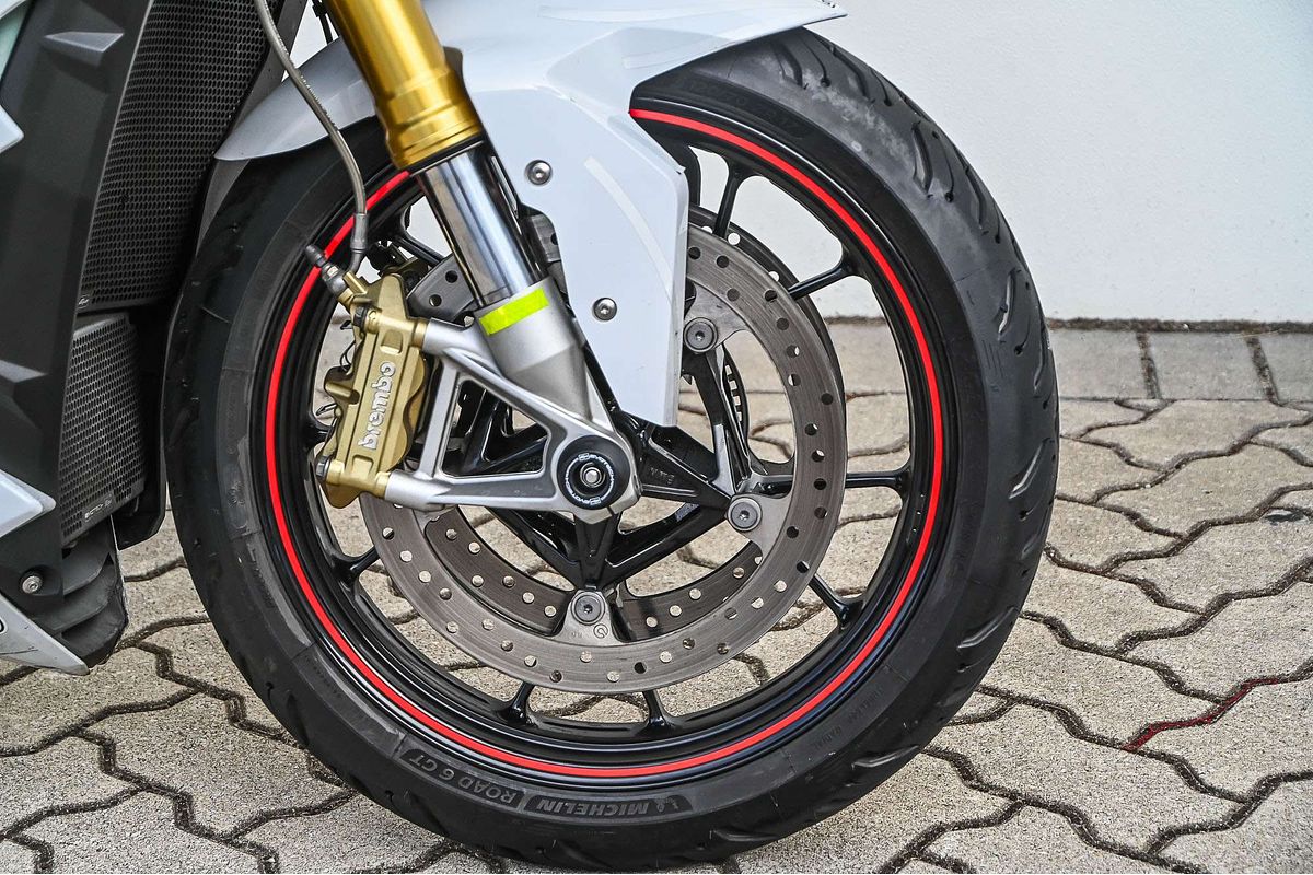 2019 BMW S 1000 R Sport S 1000