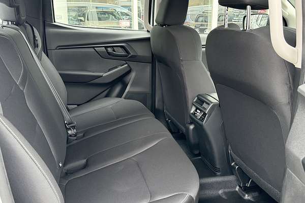 2024 Isuzu D-MAX SX 4X4