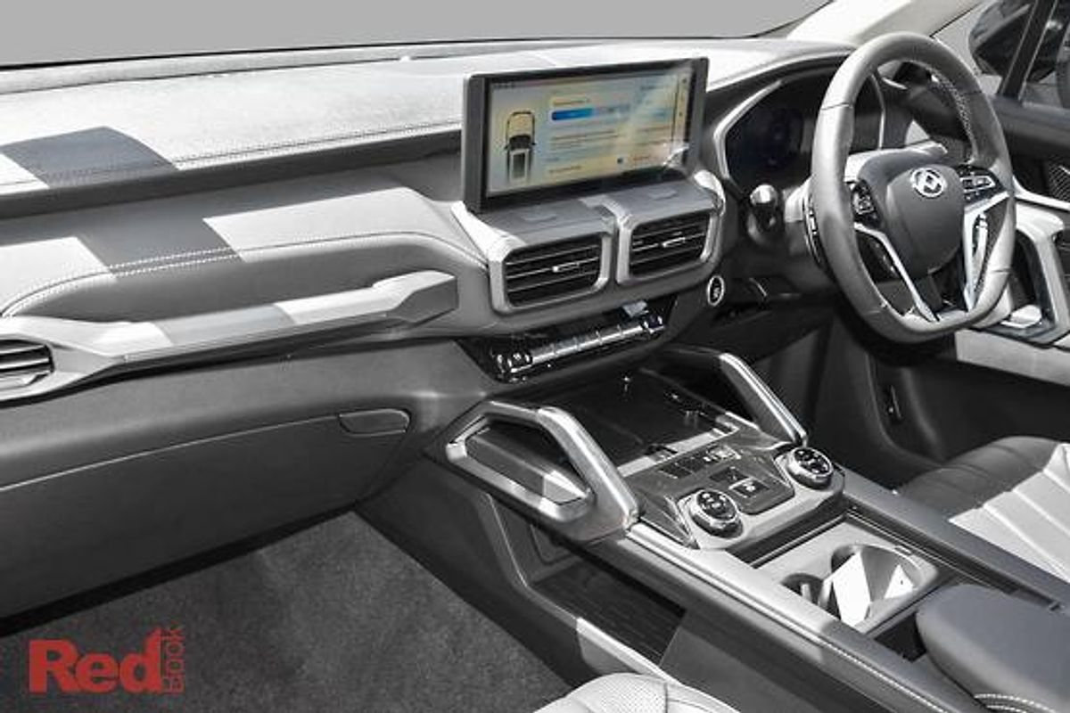 2025 LDV D90 Executive SV9A
