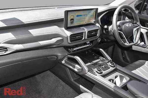 2025 LDV D90 Executive SV9A