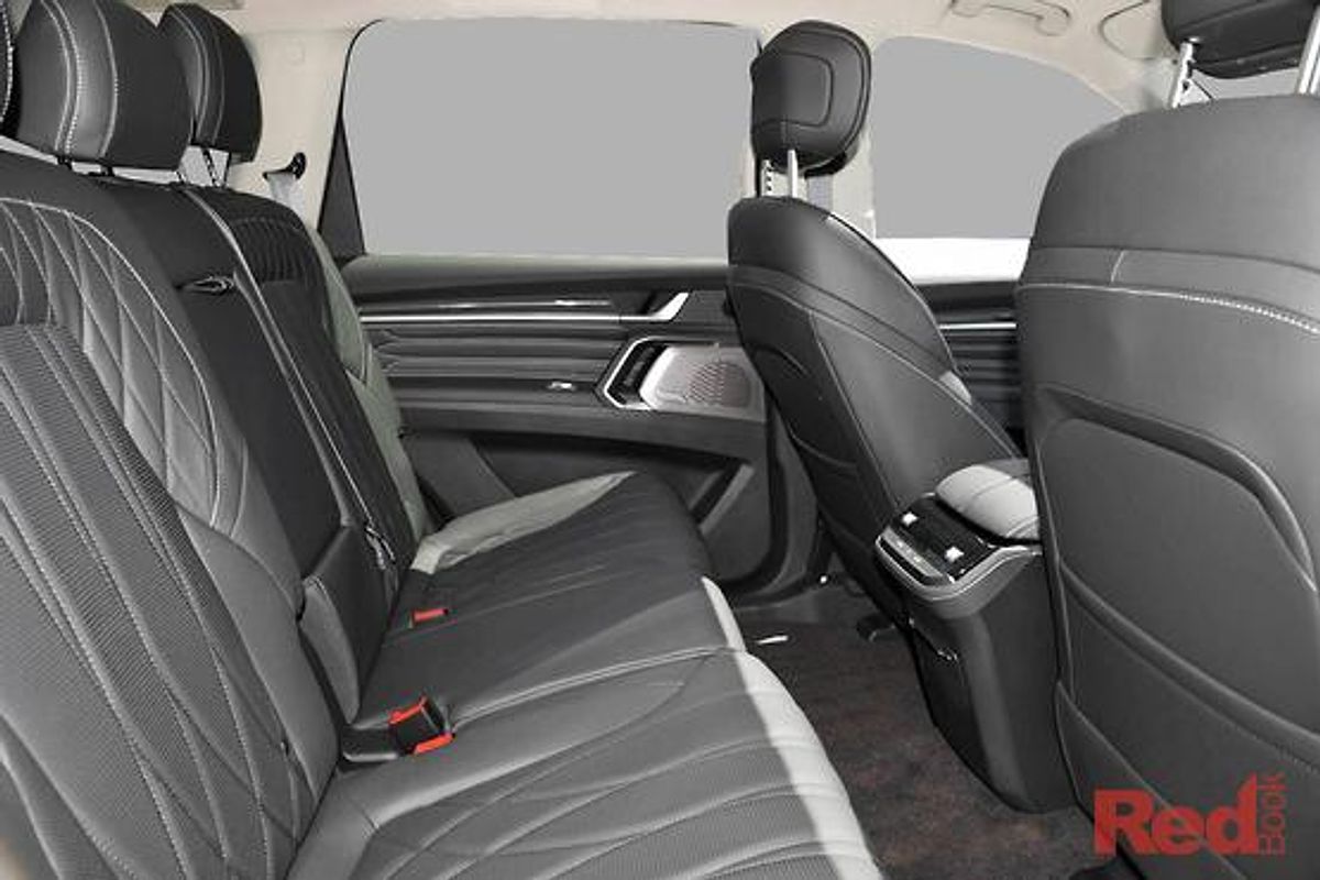 2025 LDV D90 Executive SV9A