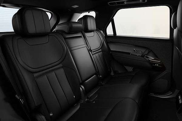 2025 Land Rover Range Rover Sport D300 Dynamic SE L461