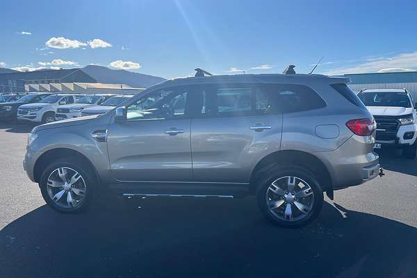 2015 Ford Everest Titanium UA