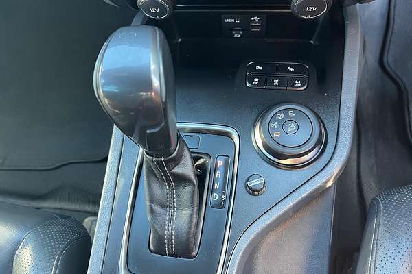 2015 Ford Everest Titanium UA