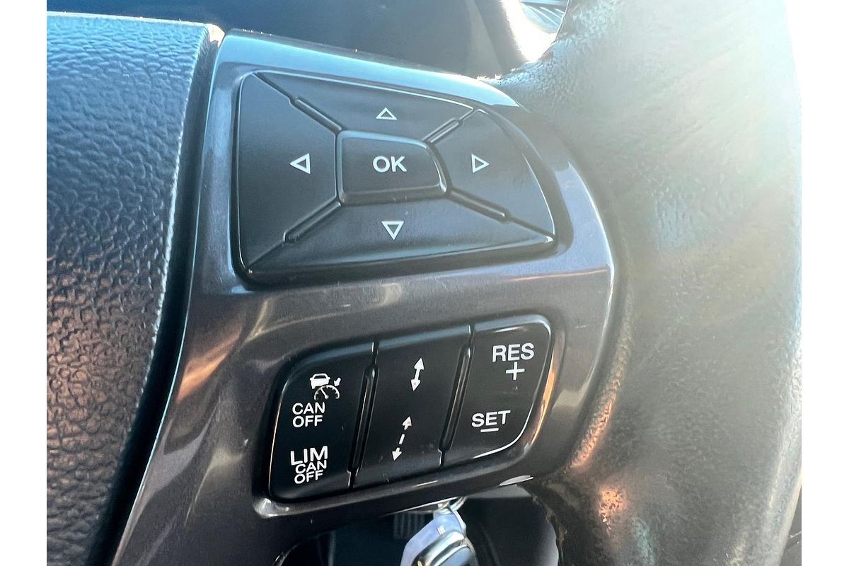 2015 Ford Everest Titanium UA