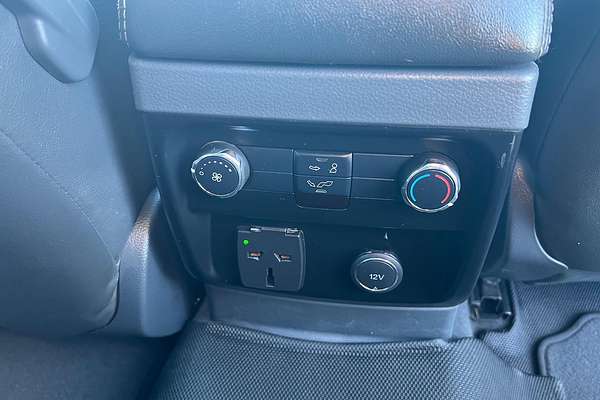 2015 Ford Everest Titanium UA