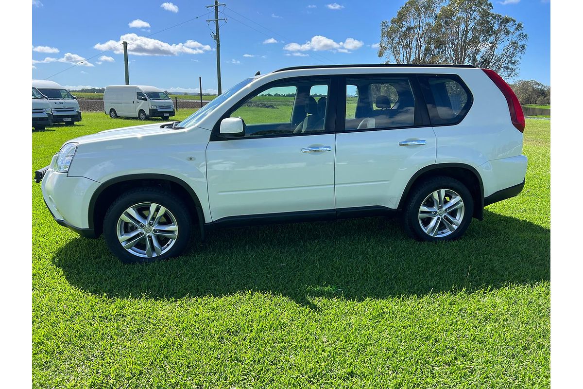 2013 Nissan X-TRAIL ST T31