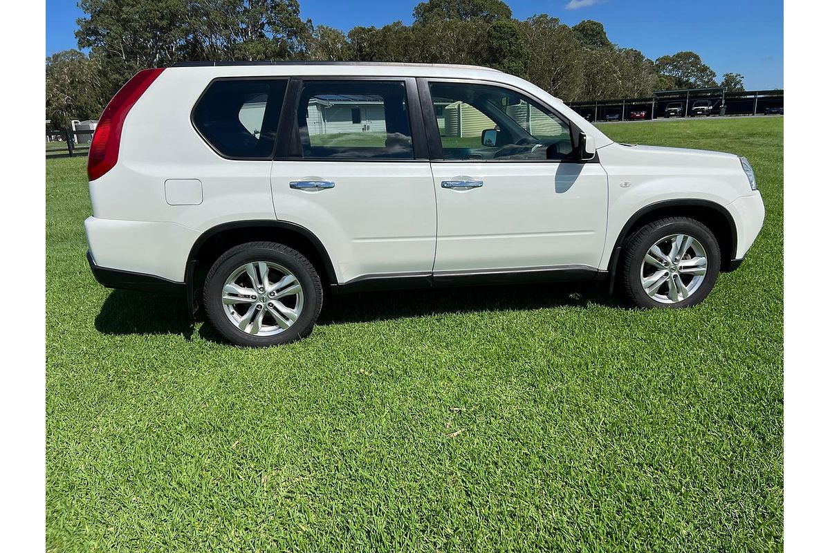 2013 Nissan X-TRAIL ST T31