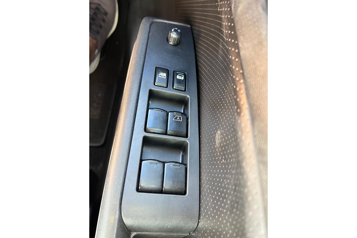 2013 Nissan X-TRAIL ST T31