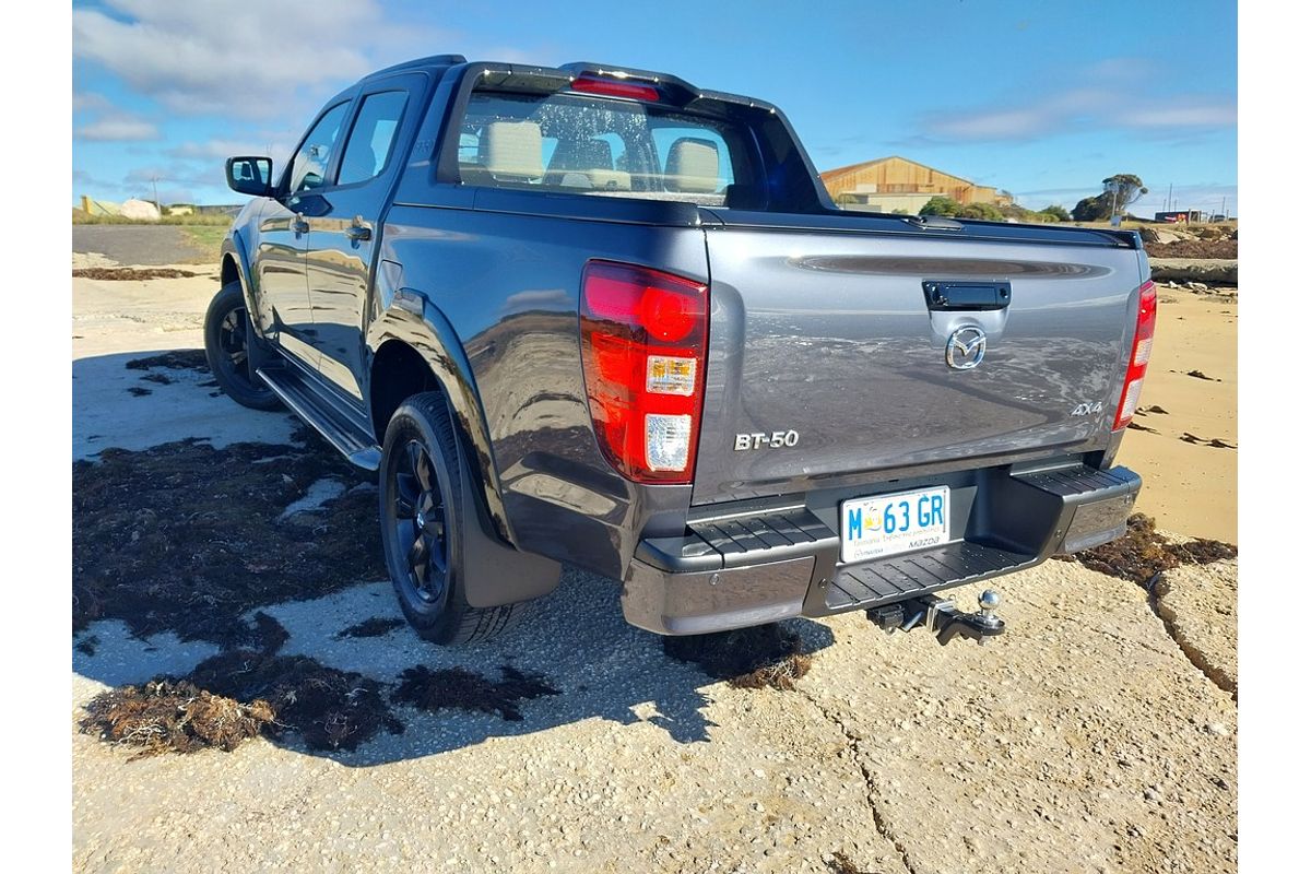 Mazda BT-50 F 6AUTO 3.0L DUAL CAB PICKUP SP 4X4