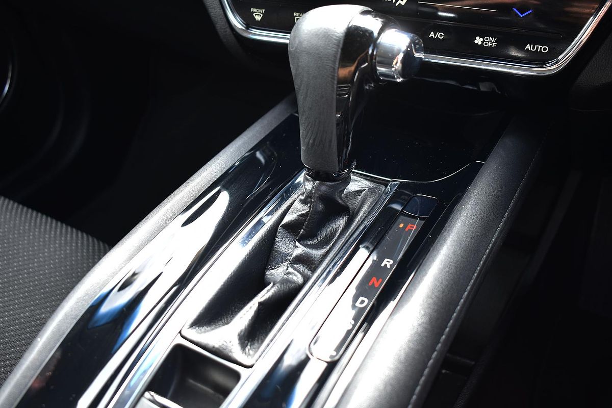 2017 Honda HR-V VTi-S