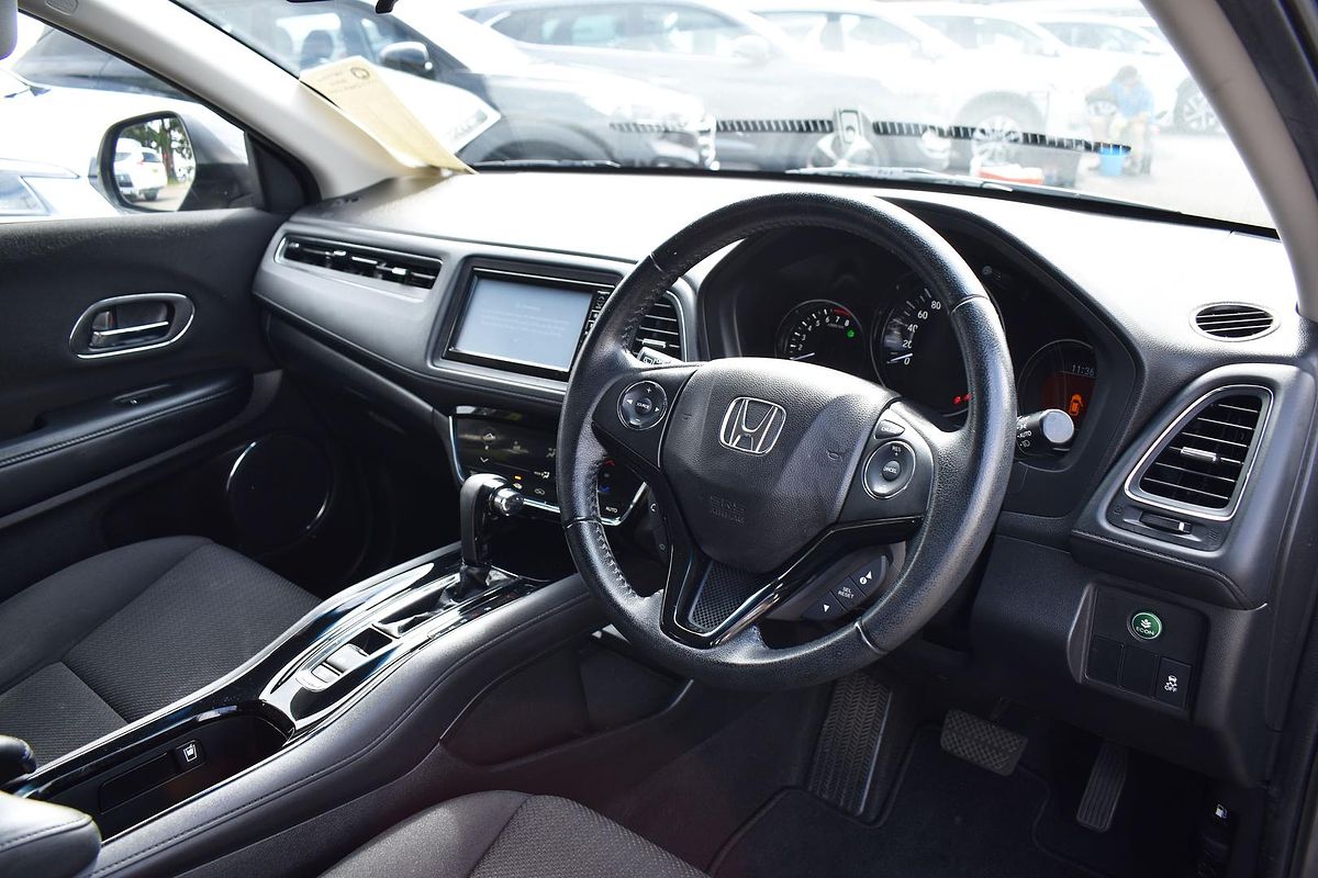 2017 Honda HR-V VTi-S