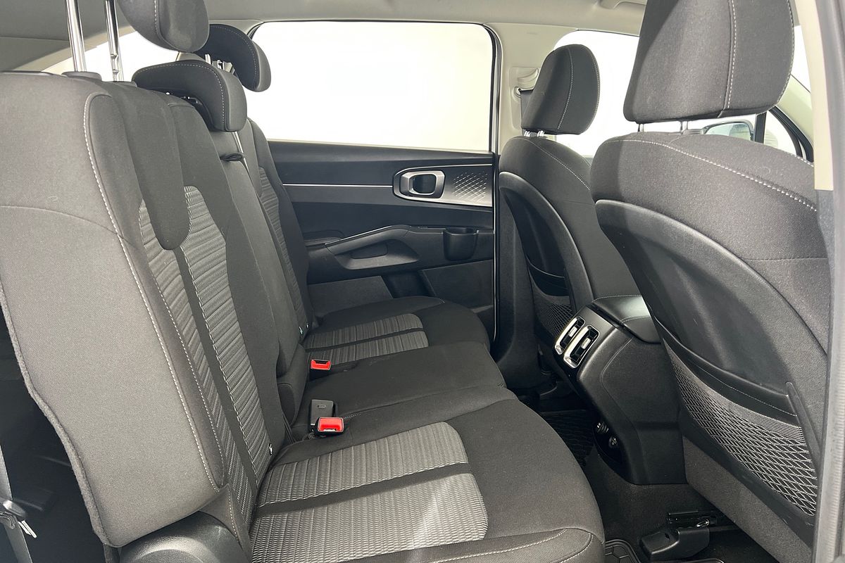 2021 Kia Sorento S MQ4