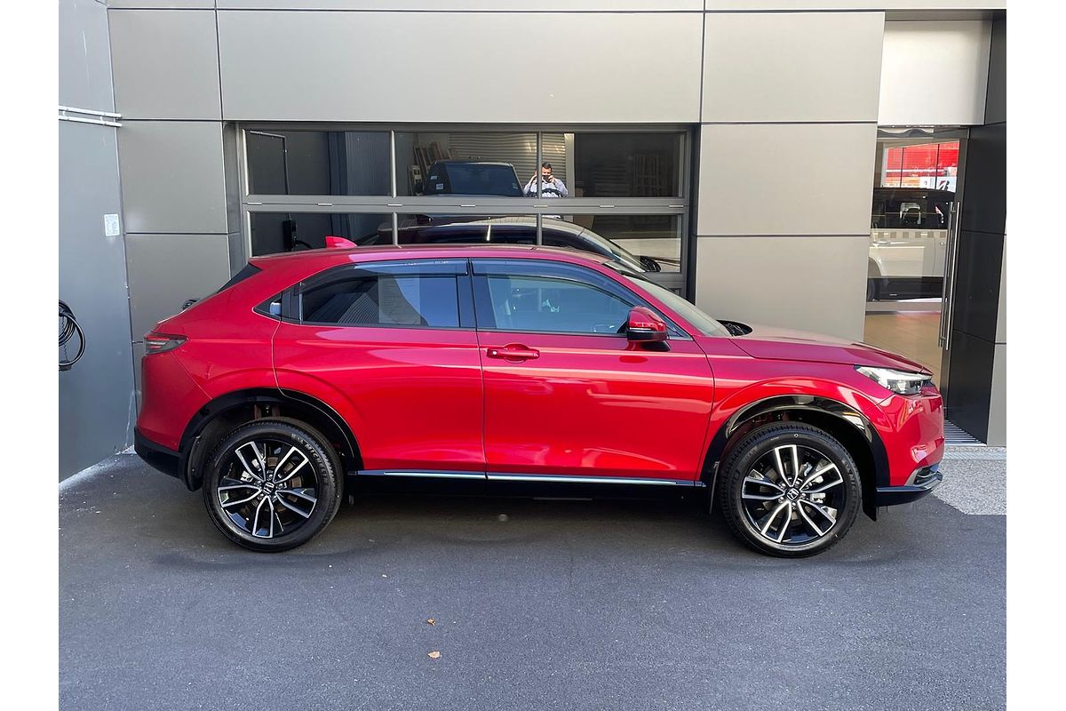 2025 Honda HR-V e:HEV X
