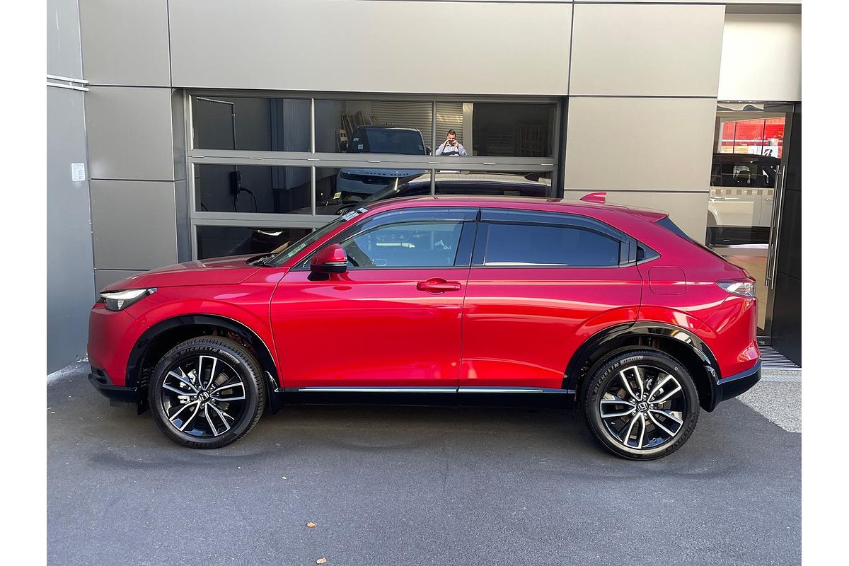 2025 Honda HR-V e:HEV X