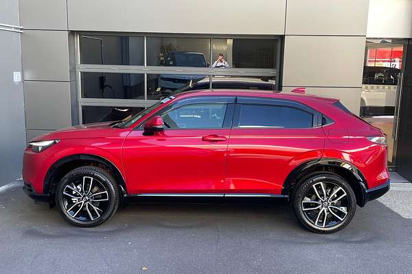 2025 Honda HR-V e:HEV X