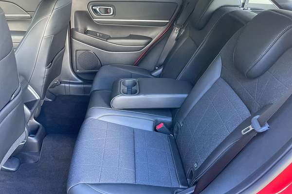 2025 Honda HR-V e:HEV X