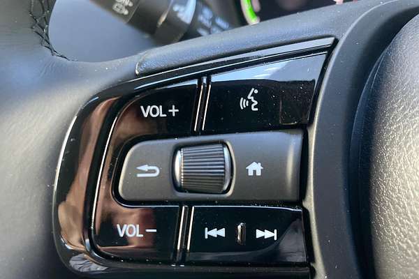 2025 Honda HR-V e:HEV X