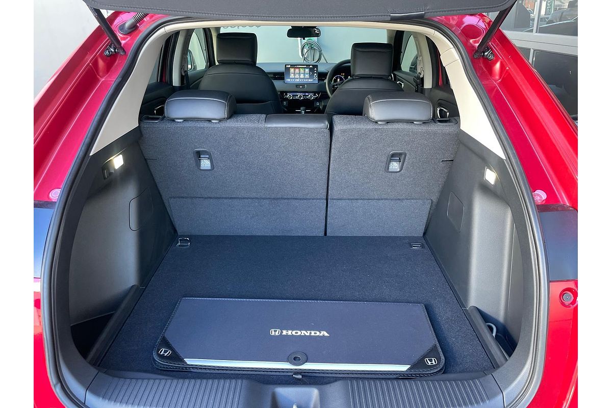2025 Honda HR-V e:HEV X