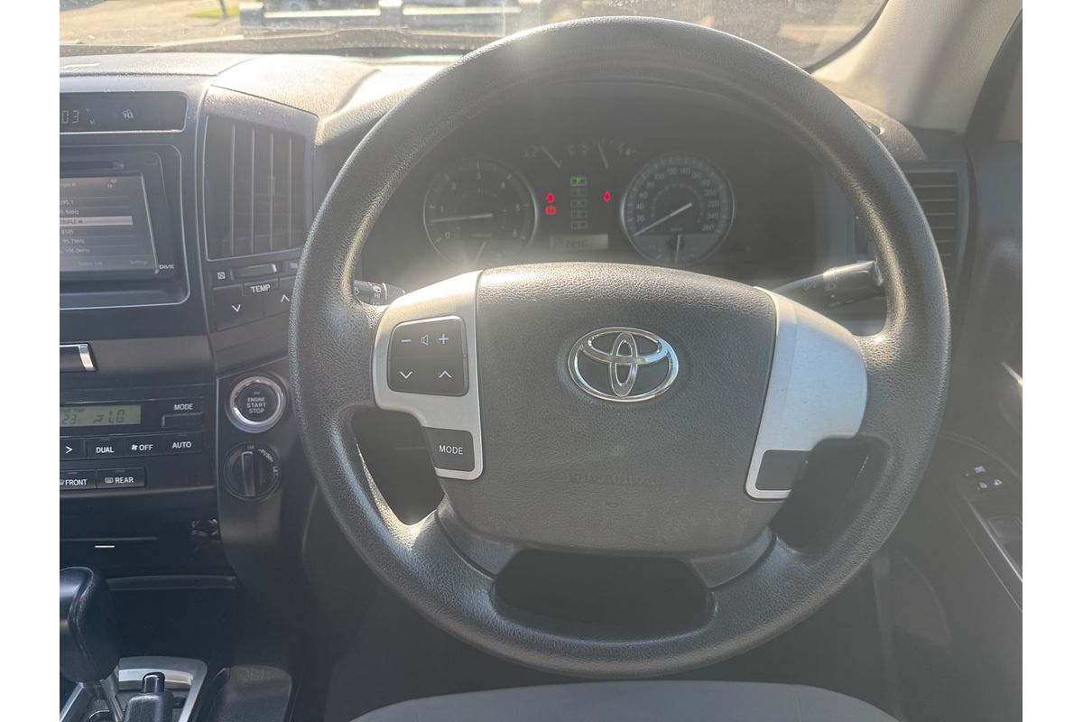 2014 Toyota Landcruiser GXL VDJ200R