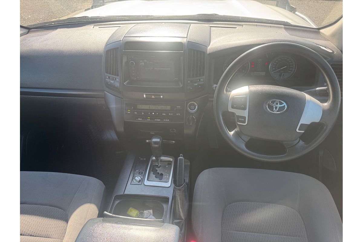 2014 Toyota Landcruiser GXL VDJ200R